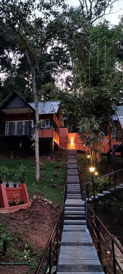 Santhi Hill View Resort Munnar Exteriör bild