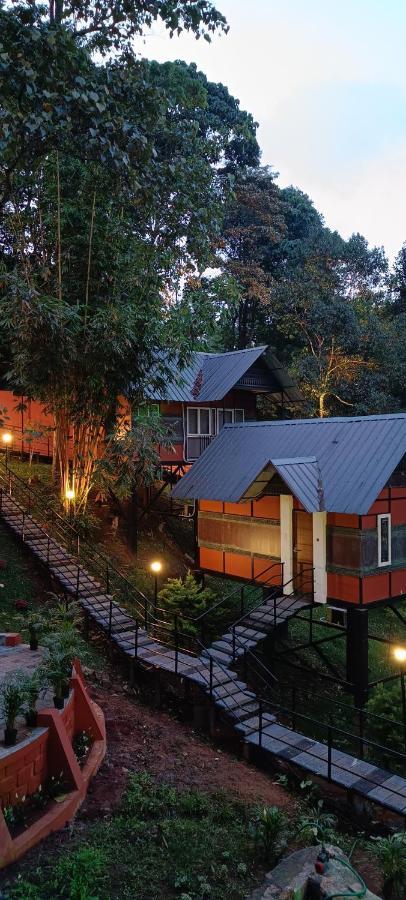 Santhi Hill View Resort Munnar Exteriör bild