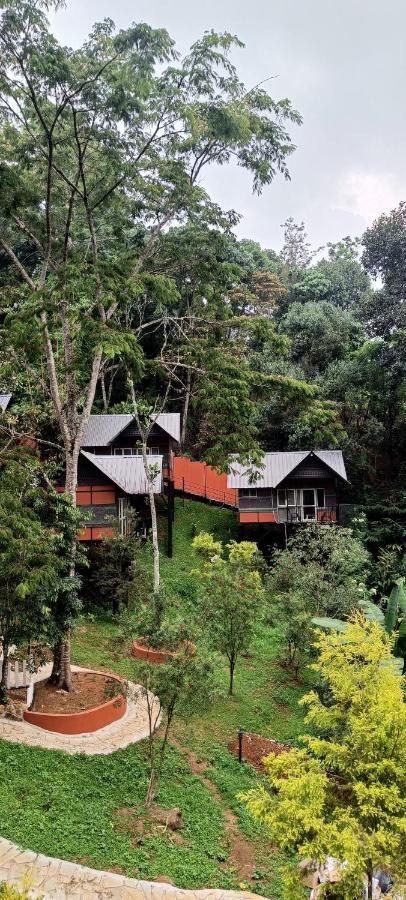 Santhi Hill View Resort Munnar Exteriör bild