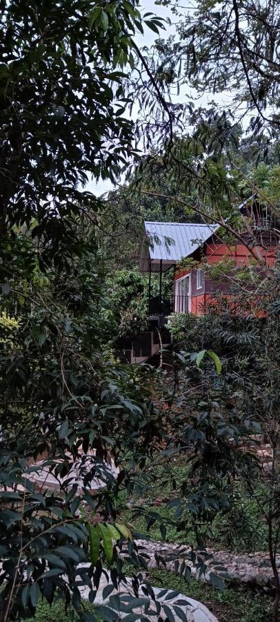 Santhi Hill View Resort Munnar Exteriör bild