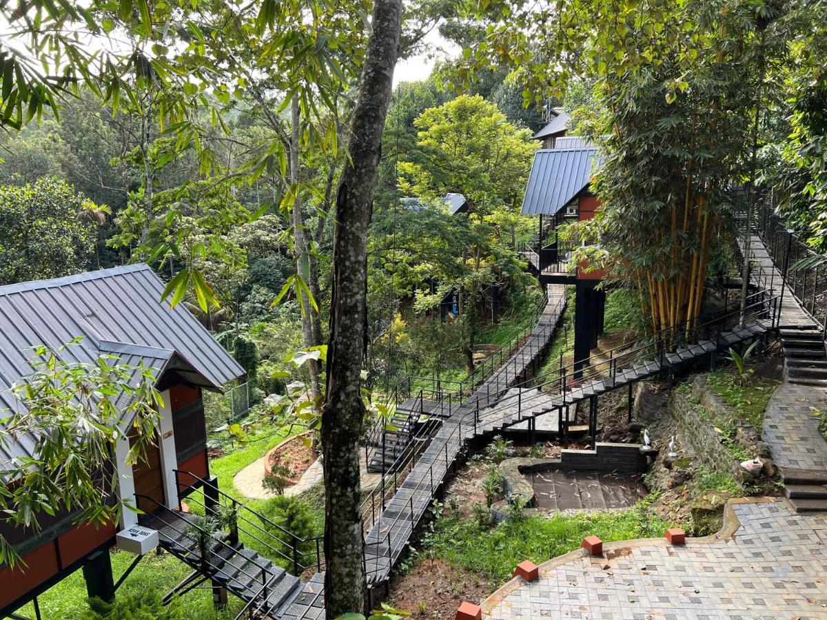 Santhi Hill View Resort Munnar Exteriör bild
