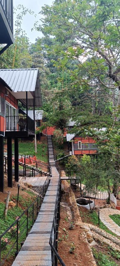 Santhi Hill View Resort Munnar Exteriör bild