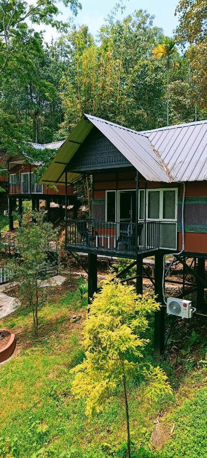 Santhi Hill View Resort Munnar Exteriör bild