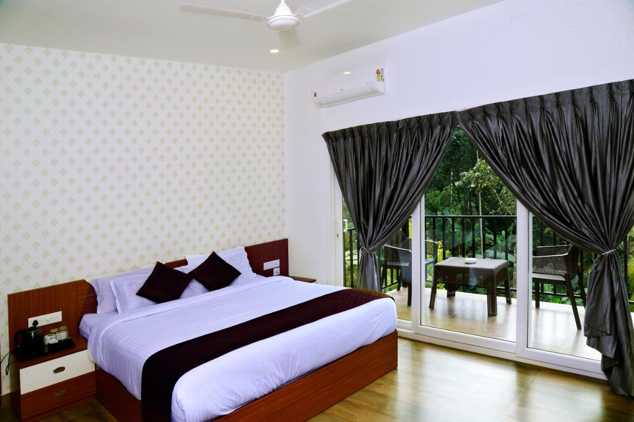 Santhi Hill View Resort Munnar Exteriör bild