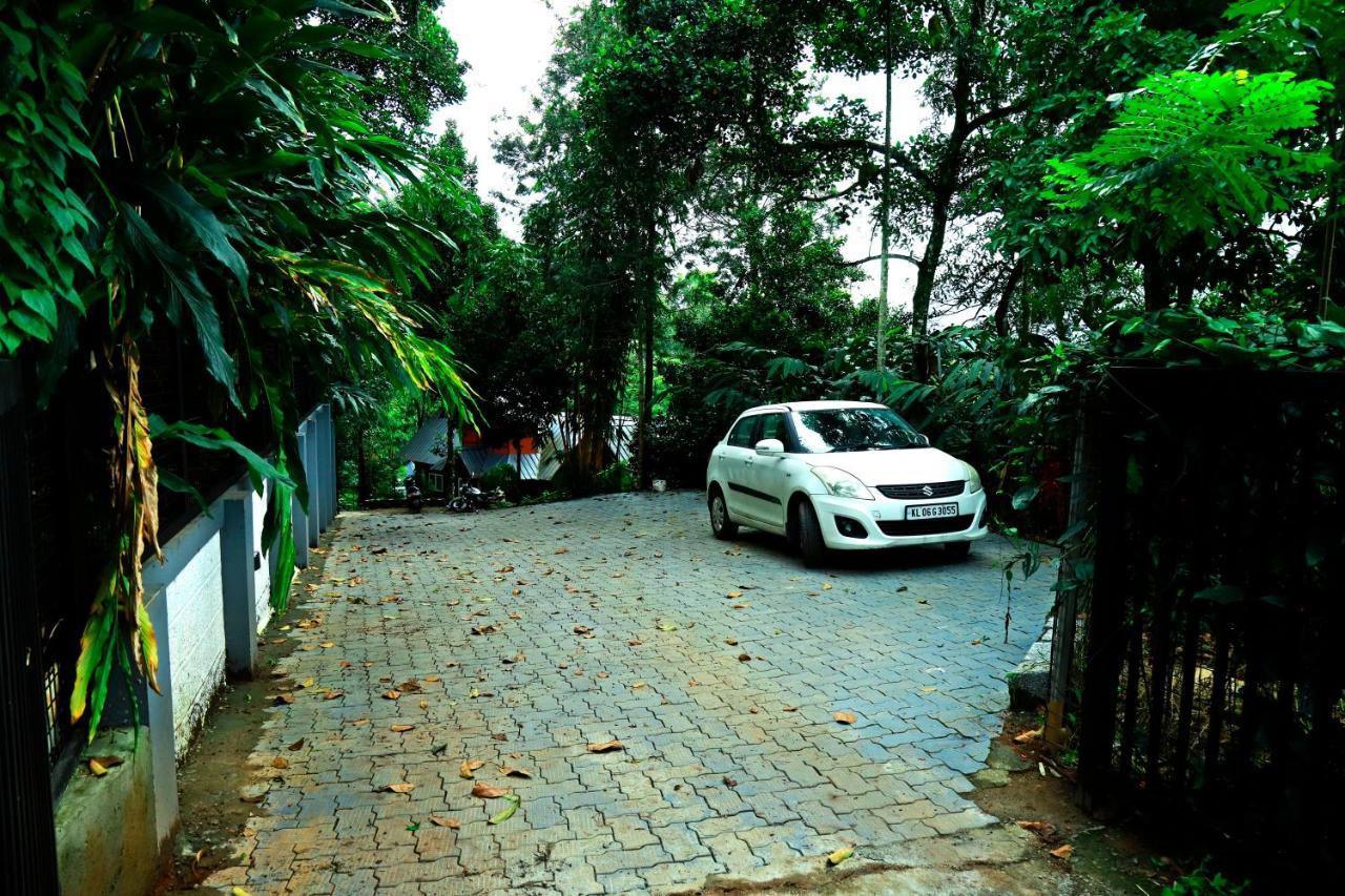Santhi Hill View Resort Munnar Exteriör bild